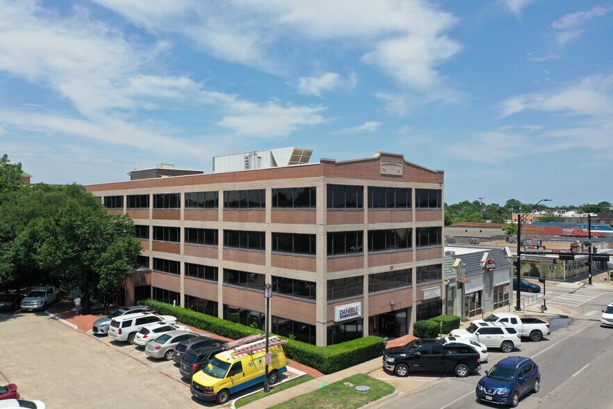 Primary Photo Of 1005 W Jefferson Blvd, Dallas Loft Creative Space For Lease