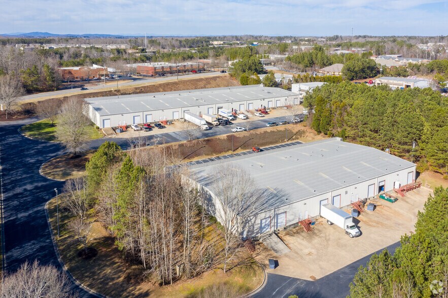 More Photos Of 355 Brogdon Rd, Suwanee Distribution For Lease