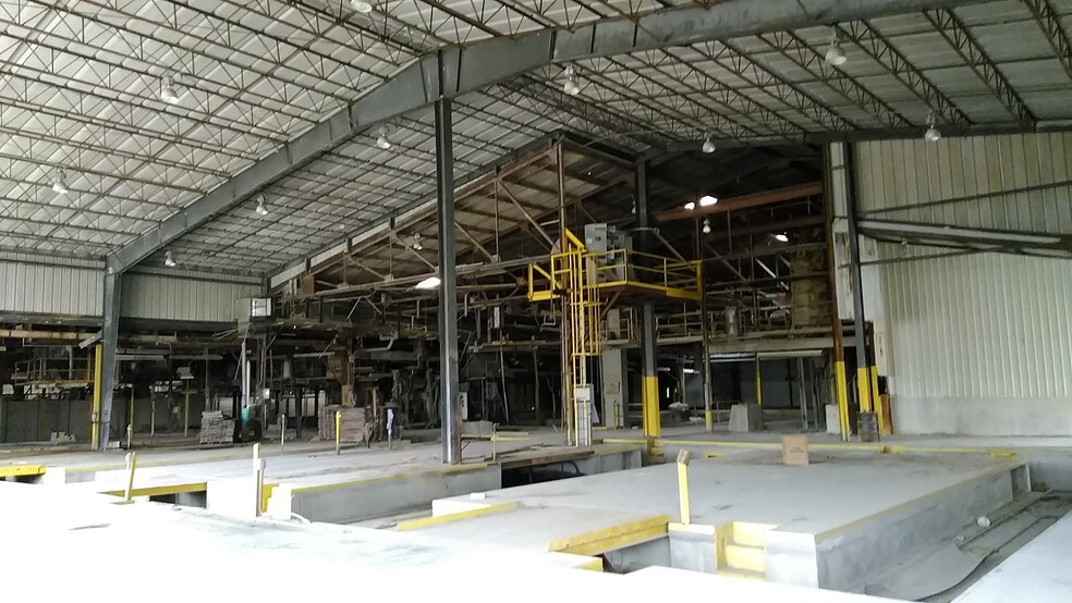 More Photos Of 1199 N Highway 19, Wellsville Warehouse For Sale