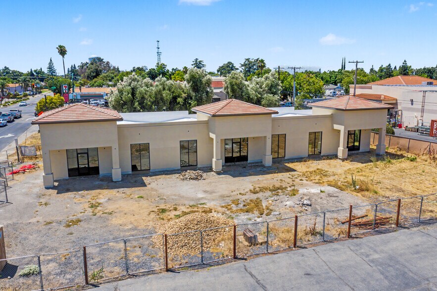 More Photos Of 21 E Gridley Rd, Gridley Office For Sale