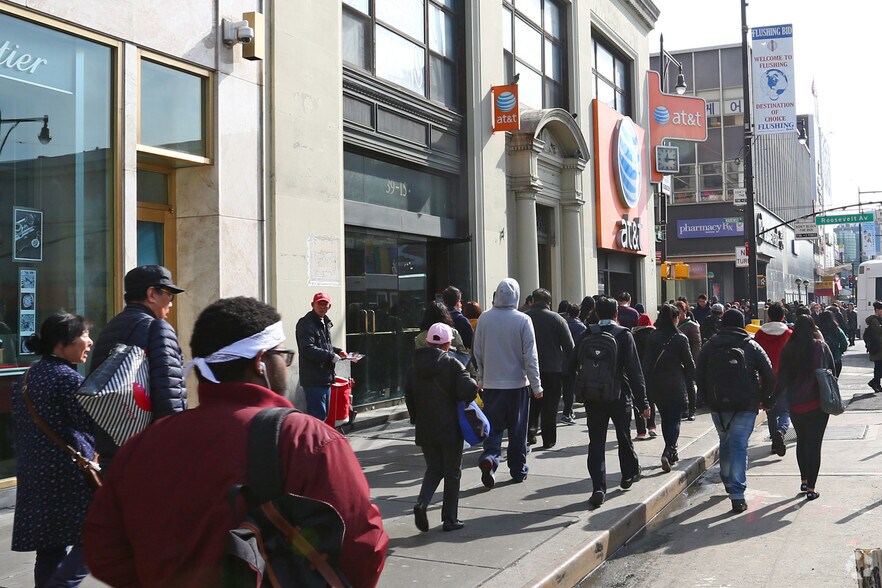 More Photos Of 3915-3917 Main St, Flushing Office For Lease