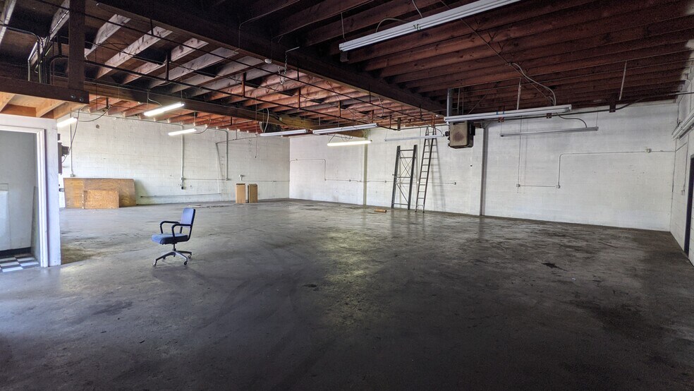 More Photos Of 8981-8983 Rose Ave, Montclair Auto Repair For Sale