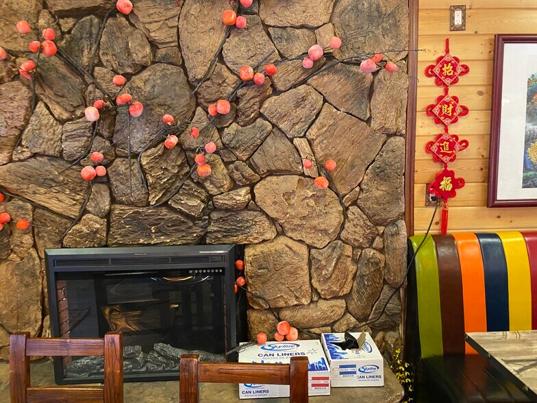 More Photos Of 31956 Hilltop Blvd, Running Springs Restaurant For Sale