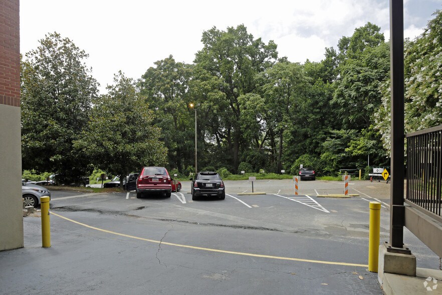 More Photos Of 655 S Main St, Greenville Loft Creative Space For Lease