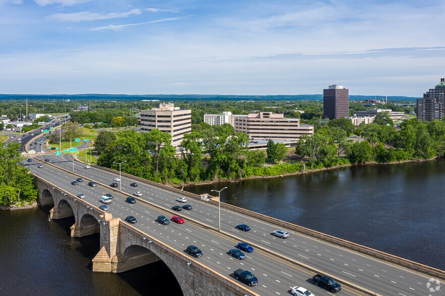 More Photos Of 101 E River Dr, East Hartford Office For Lease