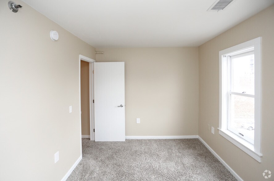 More Photos Of 550 Fletcher Ave, Indianapolis Apartments For Sale