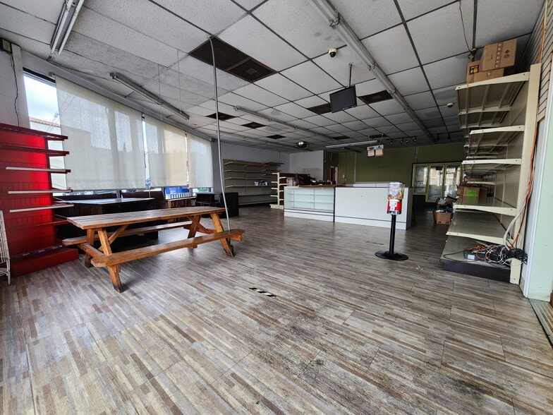 More Photos Of 3253 Beverly Blvd, Los Angeles Freestanding For Lease