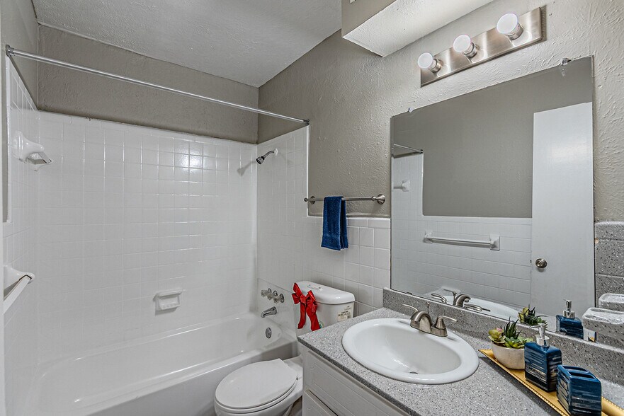 More Photos Of 6625 S Hulen St, Fort Worth Apartments For Sale