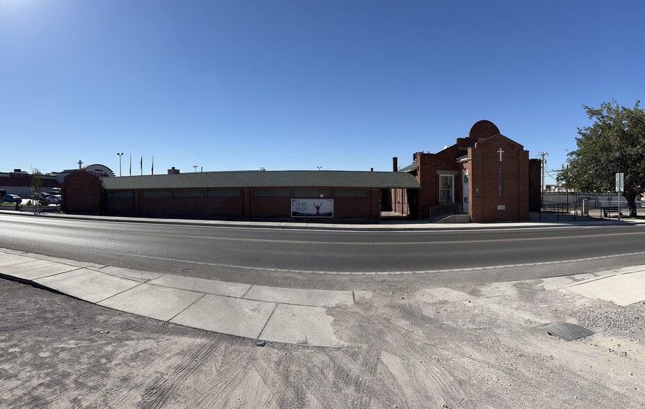 Primary Photo Of 101 Franklin St, Anthony Schools For Sale