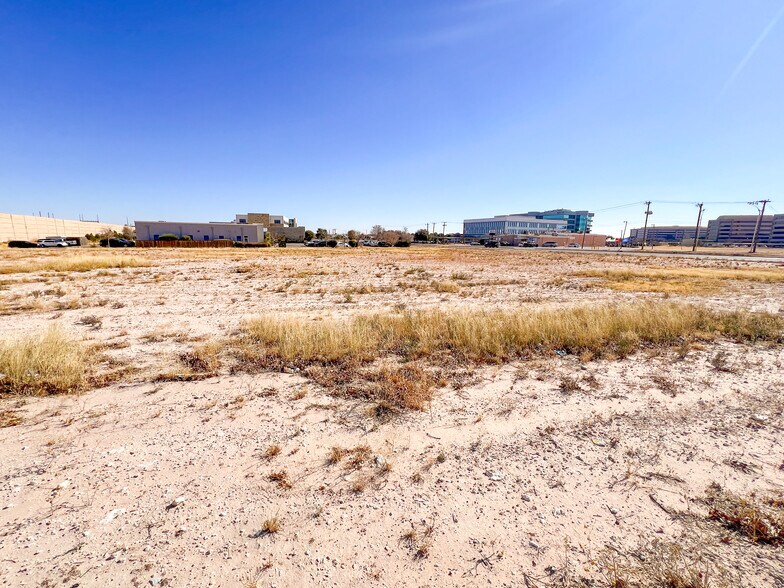 More Photos Of 512 Veterans Airpark ln, Midland Land For Sale
