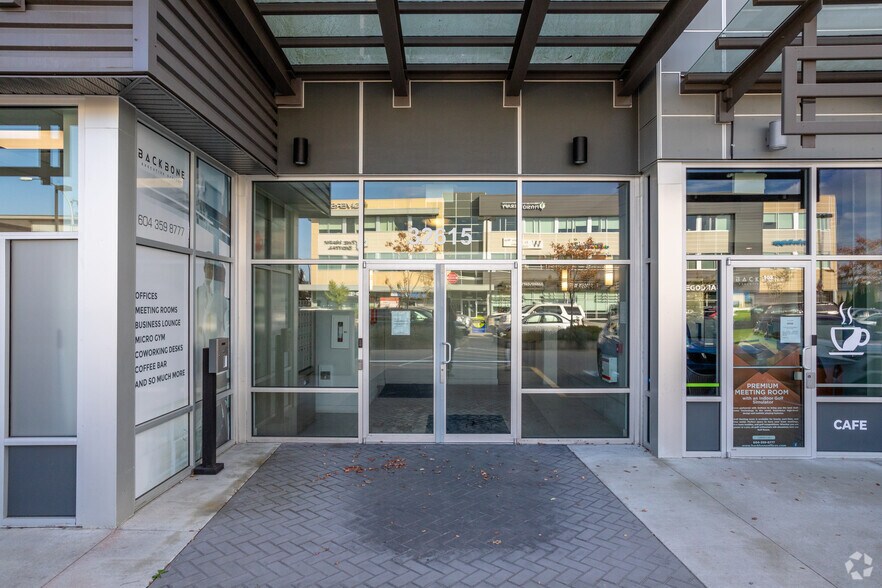 More Photos Of 32615 S Fraser Way, Abbotsford Office For Sale
