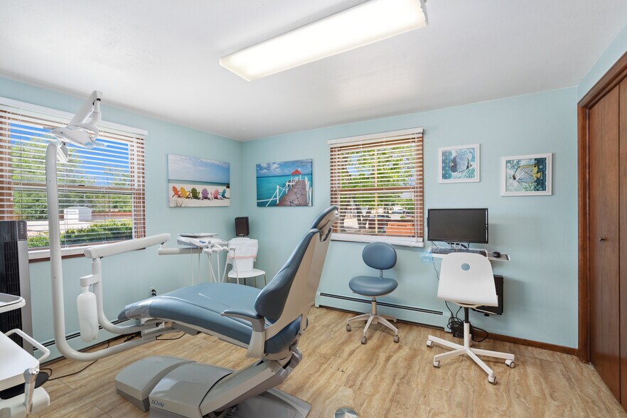 More Photos Of 430 Bimson Ave, Berthoud Medical For Sale