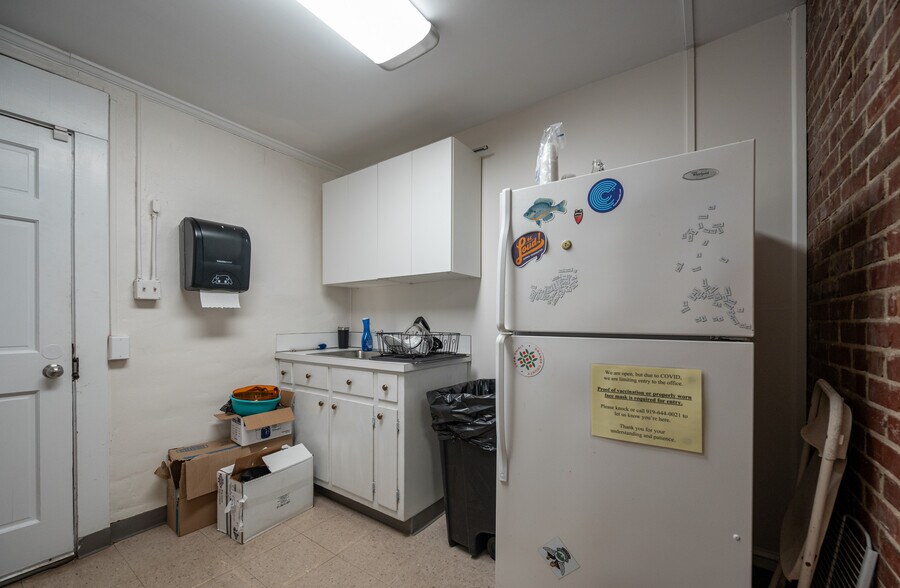 More Photos Of 110 N Churton St, Hillsborough Office For Sale