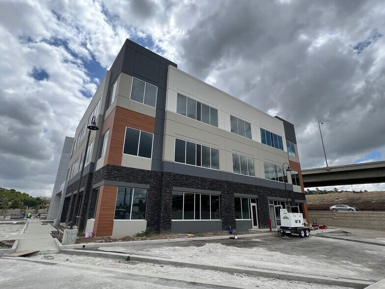 More Photos Of 888 S Brea Canyon Rd, Diamond Bar Medical For Lease