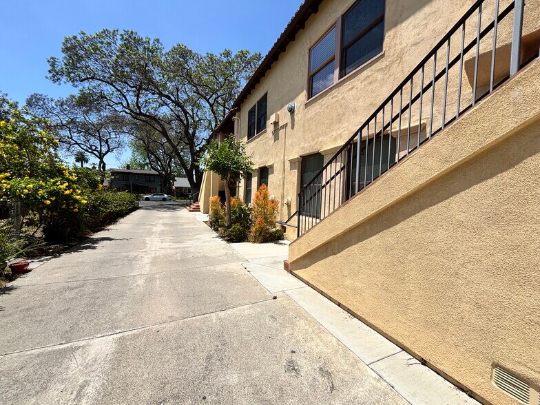 More Photos Of 921 N Lacy St, Santa Ana Apartments For Sale