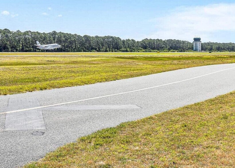 More Photos Of 1001 Airport - Block 8, Lot 1 Rd, Destin Specialty For Sale