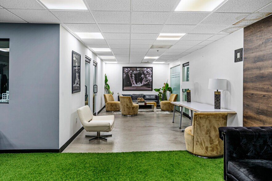 More Photos Of 113 N San Vicente Blvd, Beverly Hills Loft Creative Space For Sale