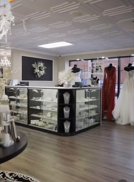 More Photos Of 7233-7235 Amboy Rd, Staten Island Storefront For Sale