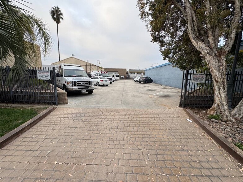 More Photos Of 7614 Lemon Ave, Lemon Grove Office For Lease