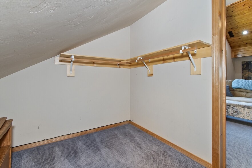 More Photos Of 42561 Moonridge Rd, Big Bear Lake Office For Sale