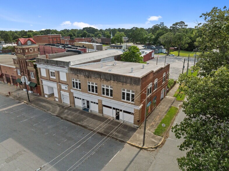 More Photos Of 4096 West Ave, Ayden General Retail For Sale