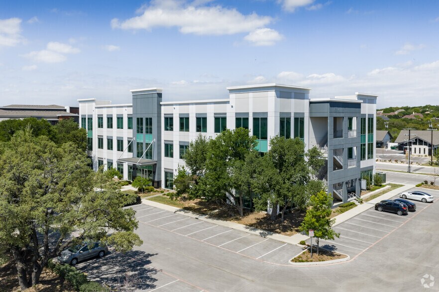 More Photos Of 3239 N Loop 1604, San Antonio Office For Lease