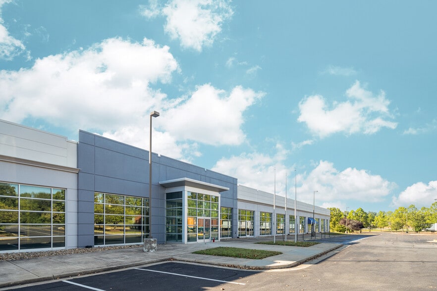 More Photos Of 255 Fort Collier Rd, Winchester Warehouse For Lease