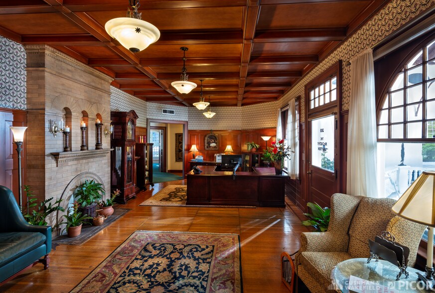 More Photos Of 300 N Main Ave, Tucson Loft Creative Space For Sale