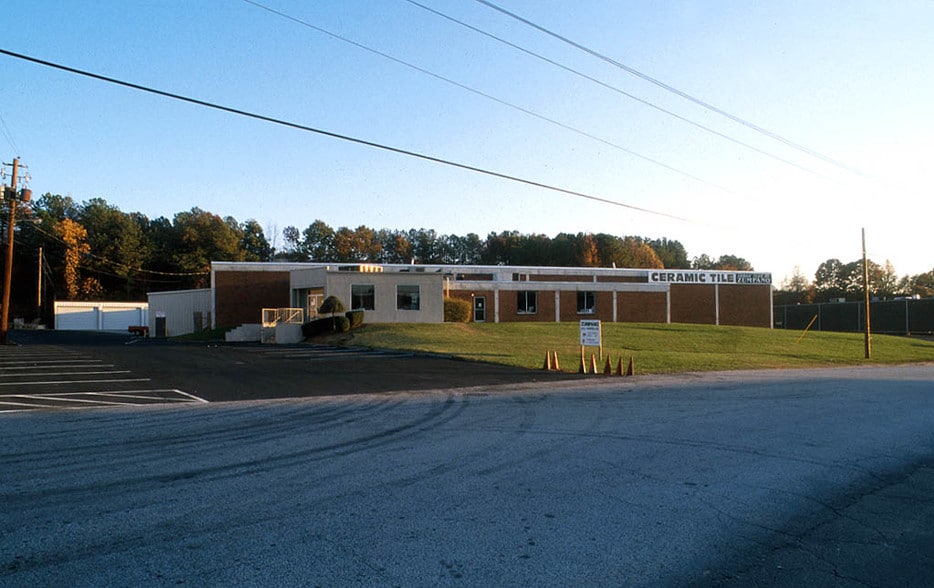 More Photos Of 6354 Warren Dr, Norcross Distribution For Sale