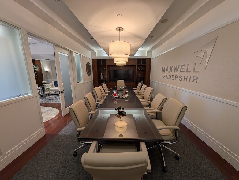 More Photos Of 2925 Pga Blvd, Palm Beach Gardens Office For Lease