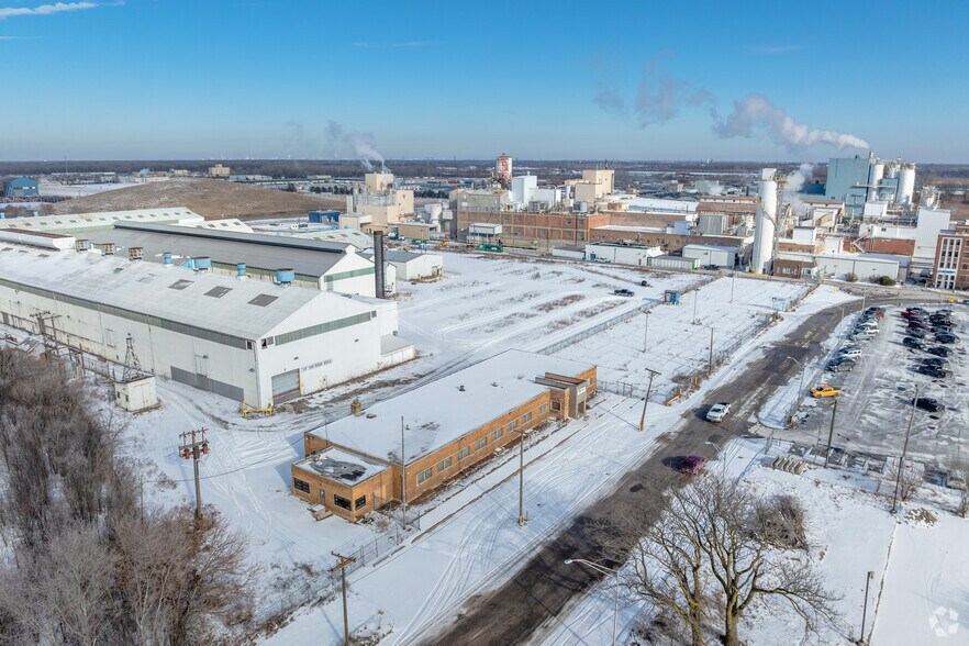 More Photos Of 317 E 11th St, Chicago Heights Manufacturing For Sale