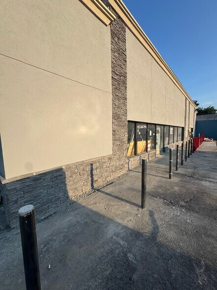 More Photos Of 5701-5707 Troost Ave, Kansas City Freestanding For Sale