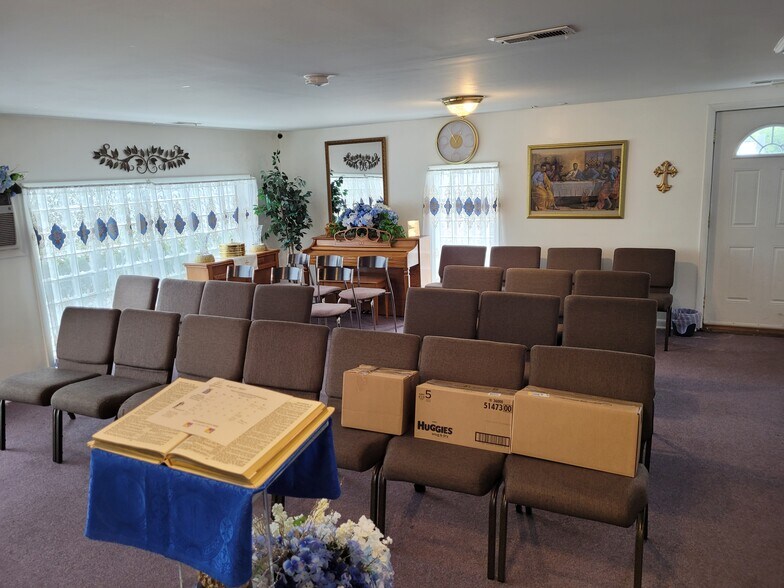 More Photos Of 12146 Somerset Ave, Princess Anne Freestanding For Sale