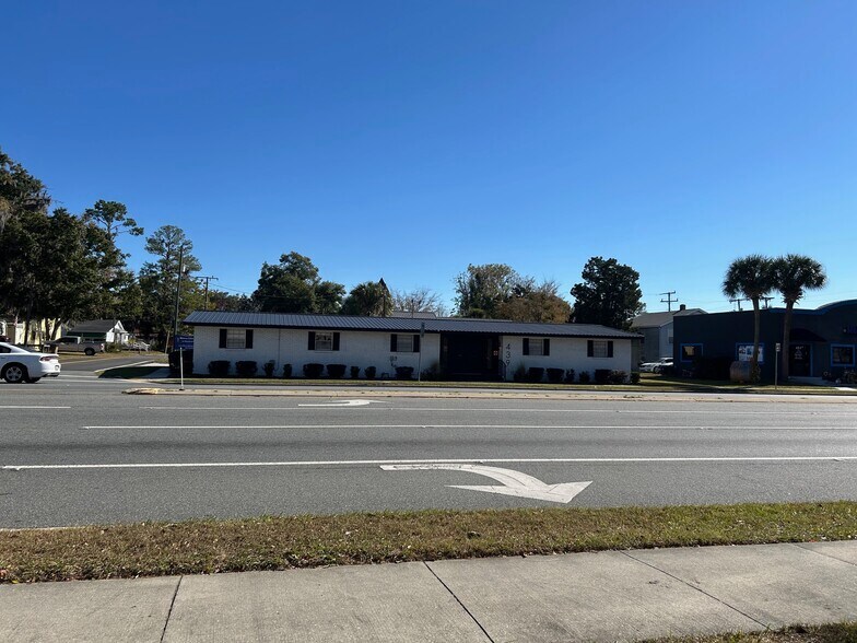 More Photos Of 439 SW Main Blvd, Lake City Office For Lease