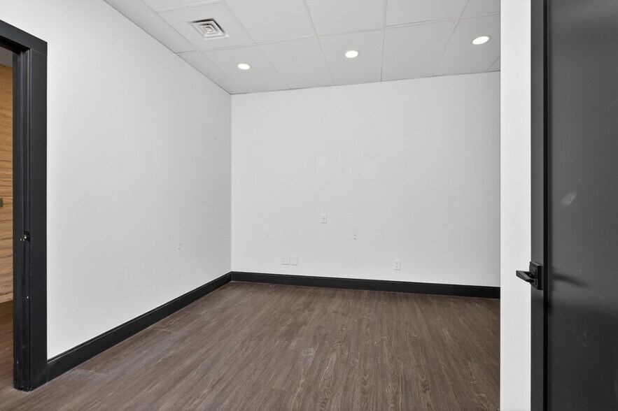 More Photos Of 535-645 South Boulder Rd, Louisville Unknown For Lease