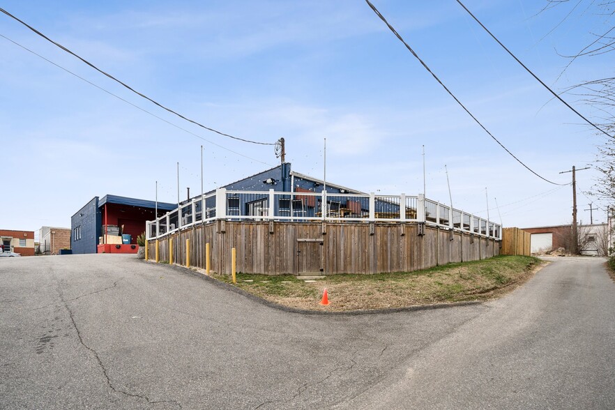 More Photos Of 704 Dawn St, Richmond Warehouse For Sale