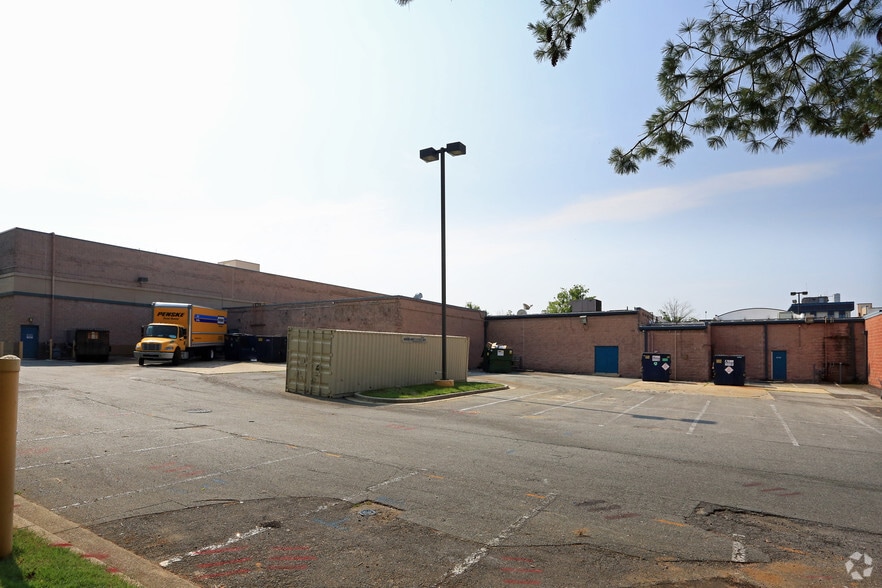 More Photos Of 6041-6235 Oxon Hill Rd, Oxon Hill Unknown For Lease