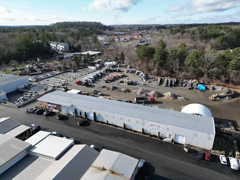 More Photos Of 896 Boston Post Rd, Marlborough Unknown For Lease