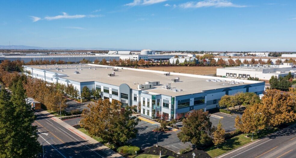 More Photos Of 3500 Carlin Dr, West Sacramento Distribution For Lease