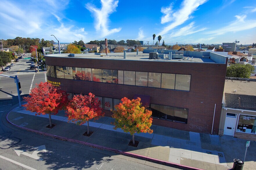 More Photos Of 1699 El Camino Real, Millbrae General Retail For Lease