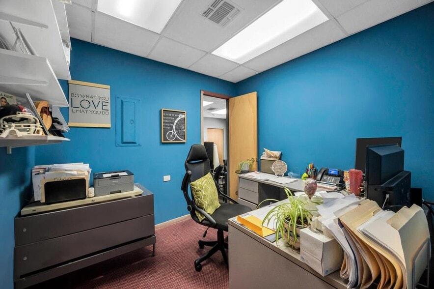 More Photos Of 2539 Middle Country Rd, Centereach Office For Lease