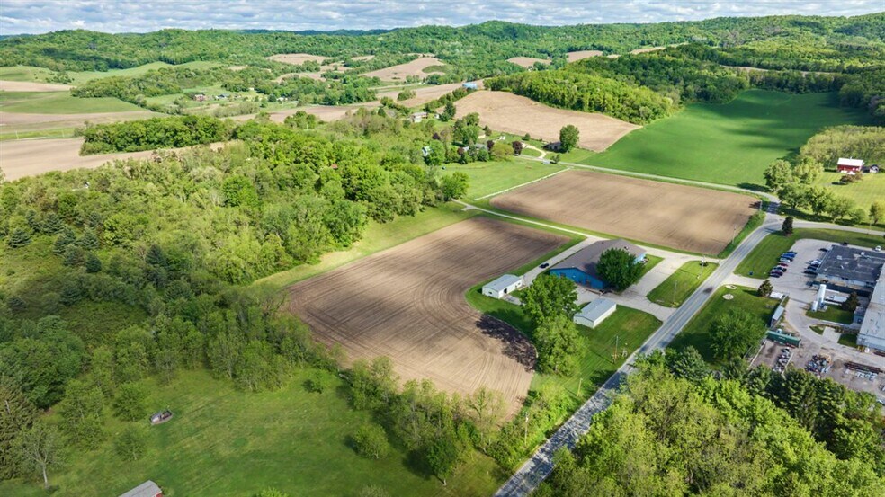 More Photos Of 16771 S 15th St, Galesville Warehouse For Sale