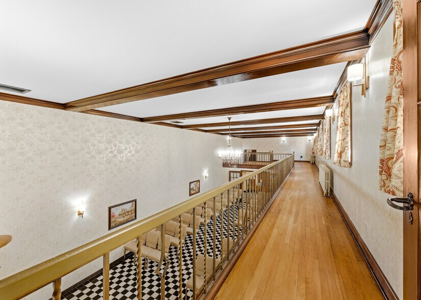 More Photos Of 65 N Gallatin Ave, Uniontown Funeral Home For Sale