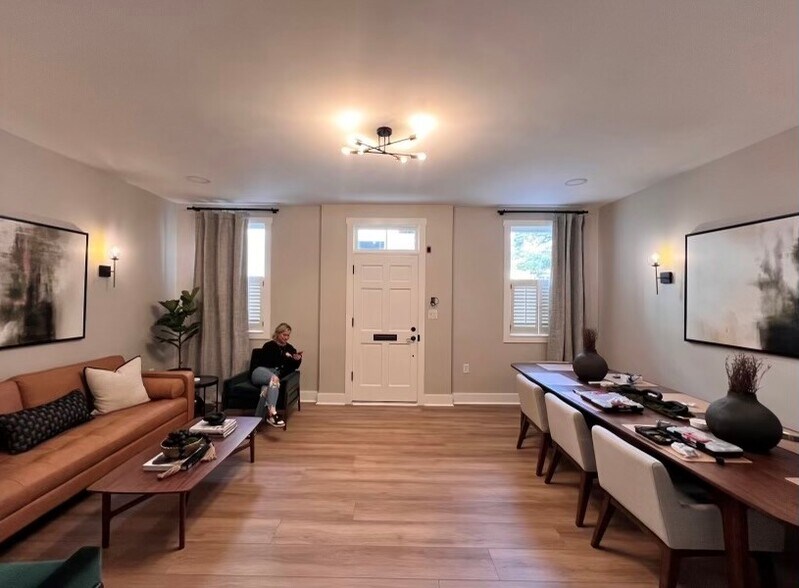 More Photos Of 301 W York St, Savannah Office For Sale