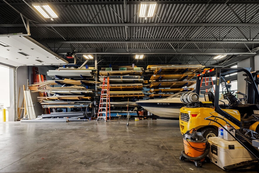 More Photos Of 806 Salida Way, Aurora Warehouse For Sale