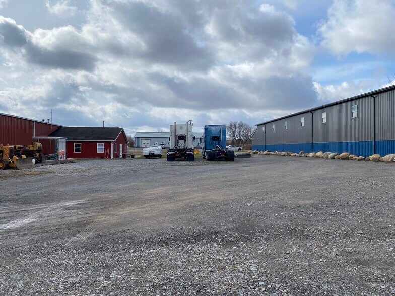 More Photos Of 7331 Community Drive Dr, Lima Light Distribution For Lease