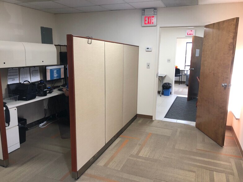 More Photos Of 1260 Bloomfield Ave, Fairfield Office For Lease