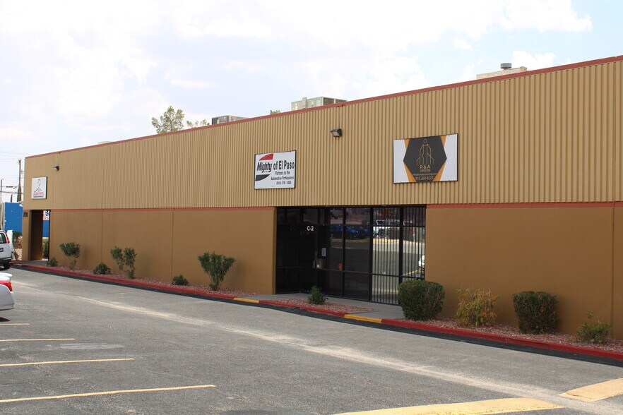 More Photos Of 7198 Merchant Ave, El Paso Distribution For Lease