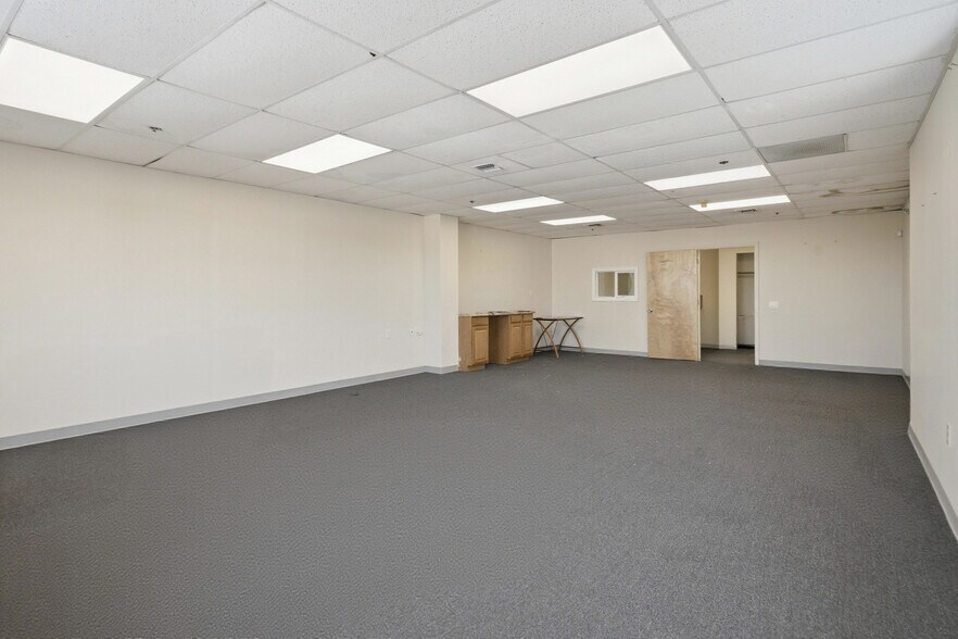 More Photos Of 475 E Main St, Patchogue Medical For Sale