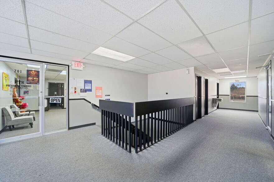 More Photos Of 225 S Academy Blvd, Colorado Springs Office For Lease